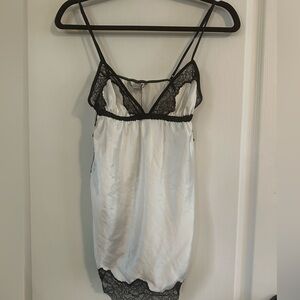 NWT Victoria's Secret Black and White Lace Trim Chemise  Size M